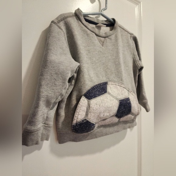 Boys 3T Sweatshirt Crew Neck Long Sleeve Gray Soccer Ball Top FIFA Football - Picture 7 of 16